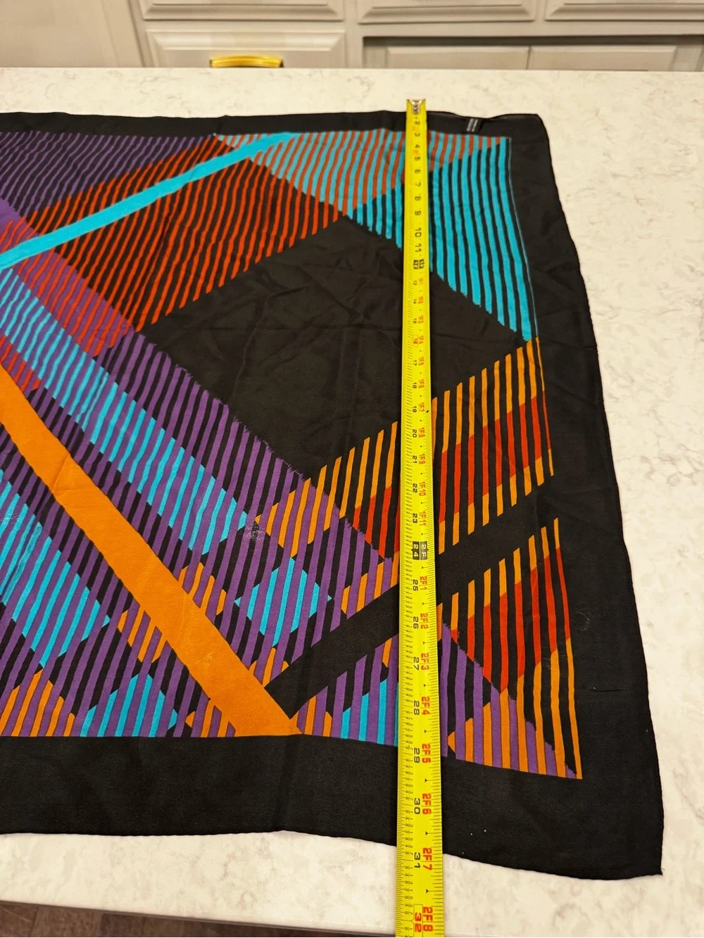 💜 Vintage 1980s The Specialty House Silk Scarf